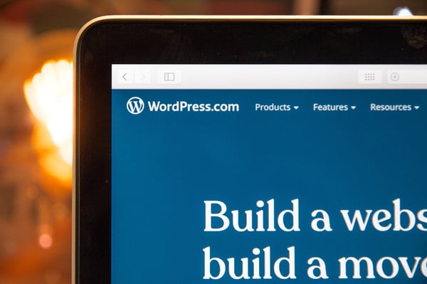 Fördelar och nackdelar med en hemsida i WordPress